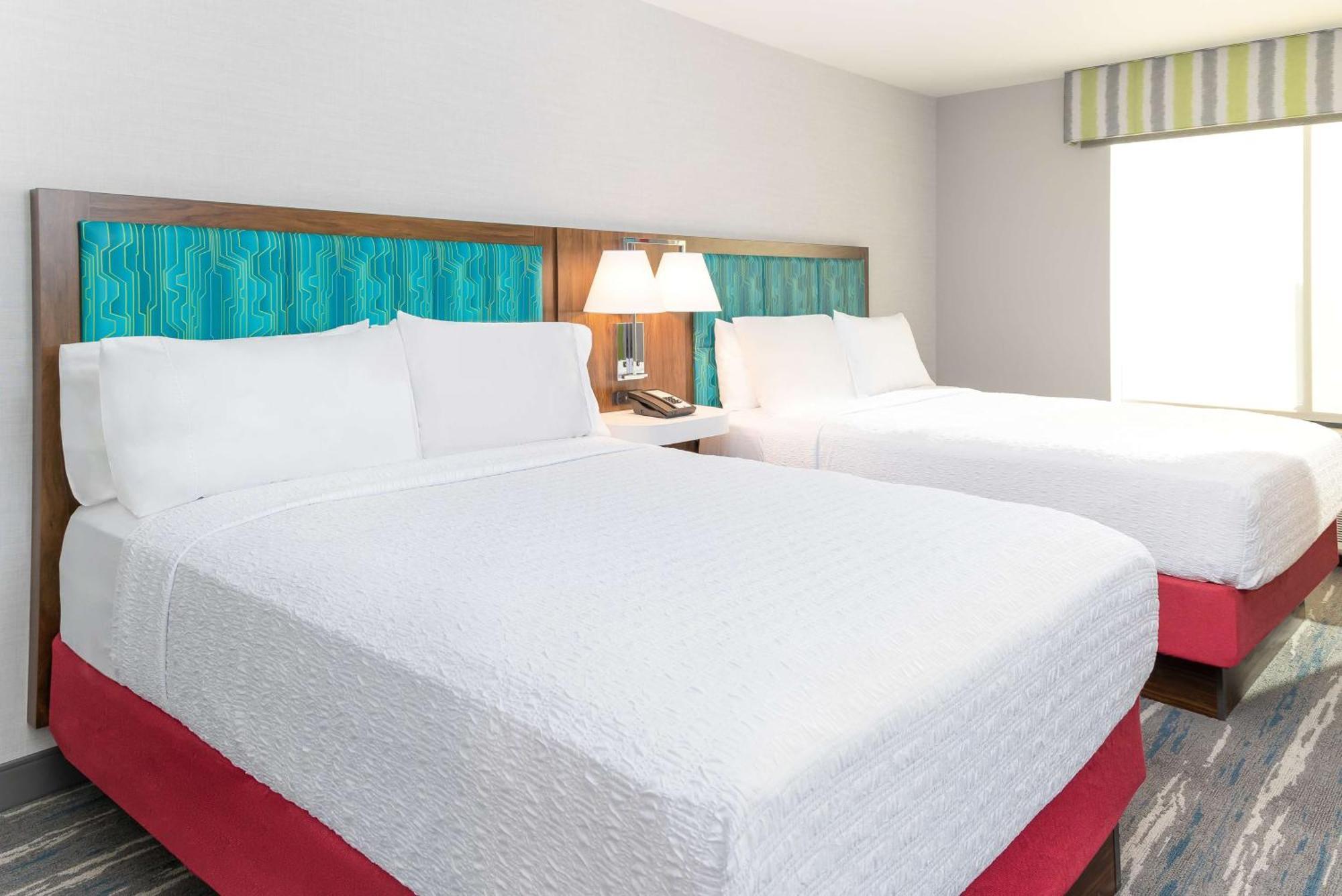 Hampton Inn & Suites Santa Rosa Sonoma Wine Country Екстериор снимка